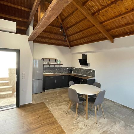 Q Apartments Molyvos 米蒂姆纳 外观 照片