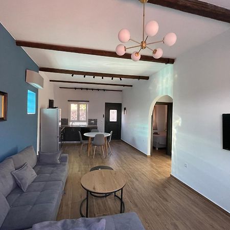 Q Apartments Molyvos 米蒂姆纳 外观 照片