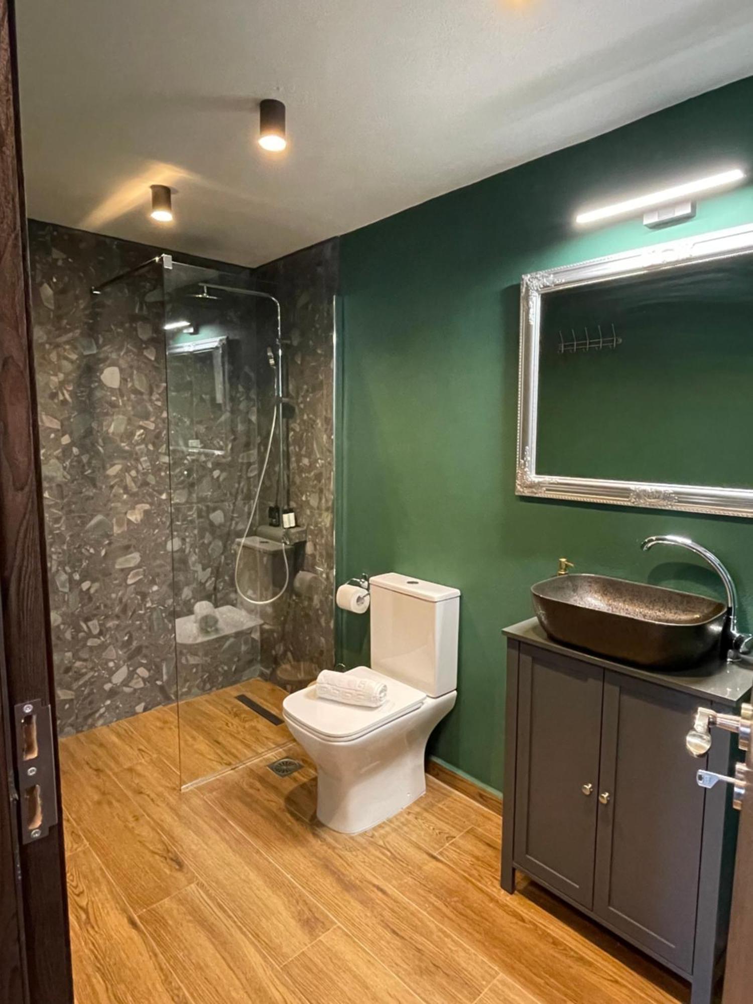 Q Apartments Molyvos 米蒂姆纳 外观 照片