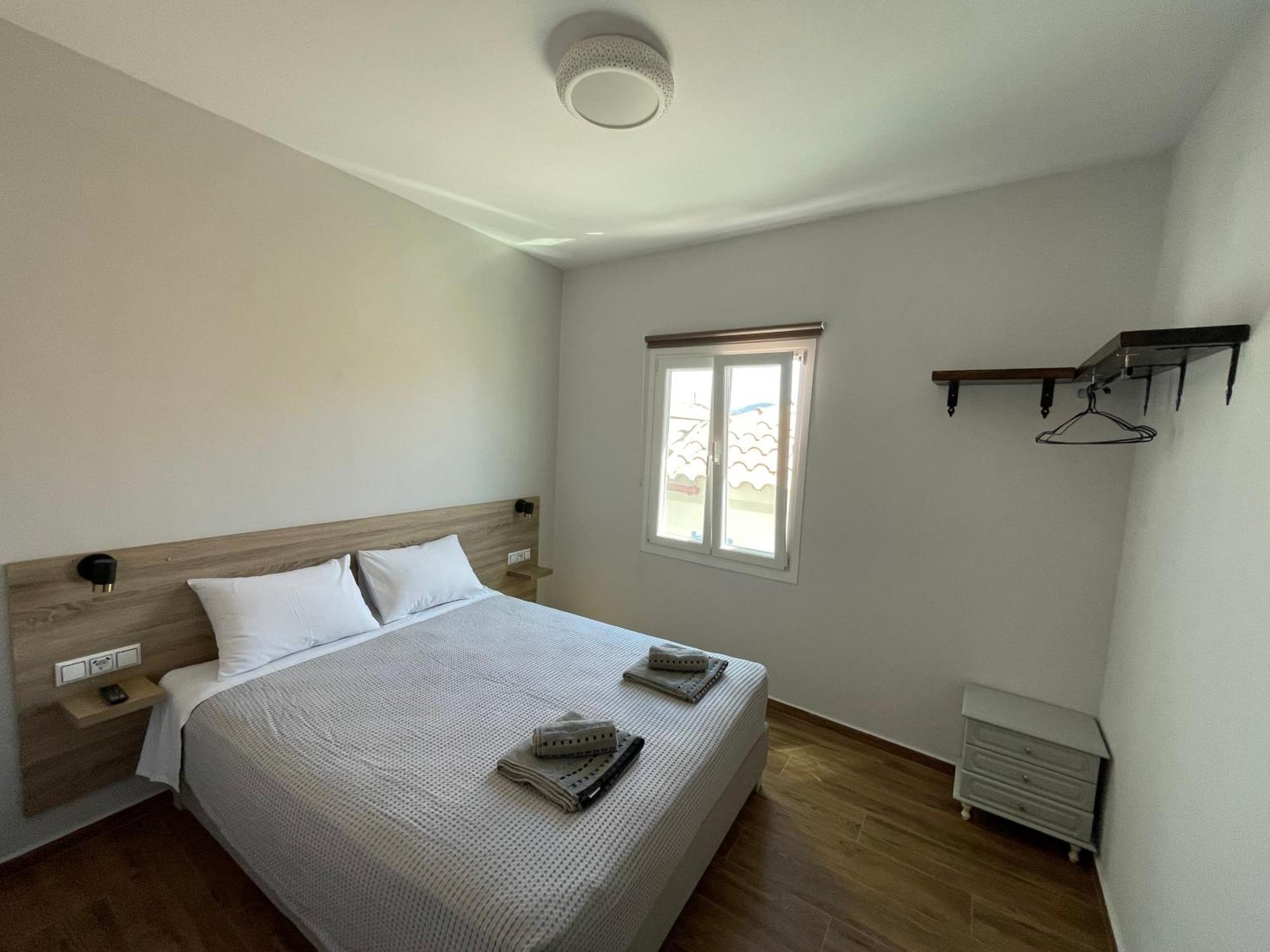 Q Apartments Molyvos 米蒂姆纳 外观 照片